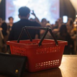 日本の選挙は「人気投票」？海外メディアが指摘する「サナ活」の裏側と物価高にあえぐ中間層の現実